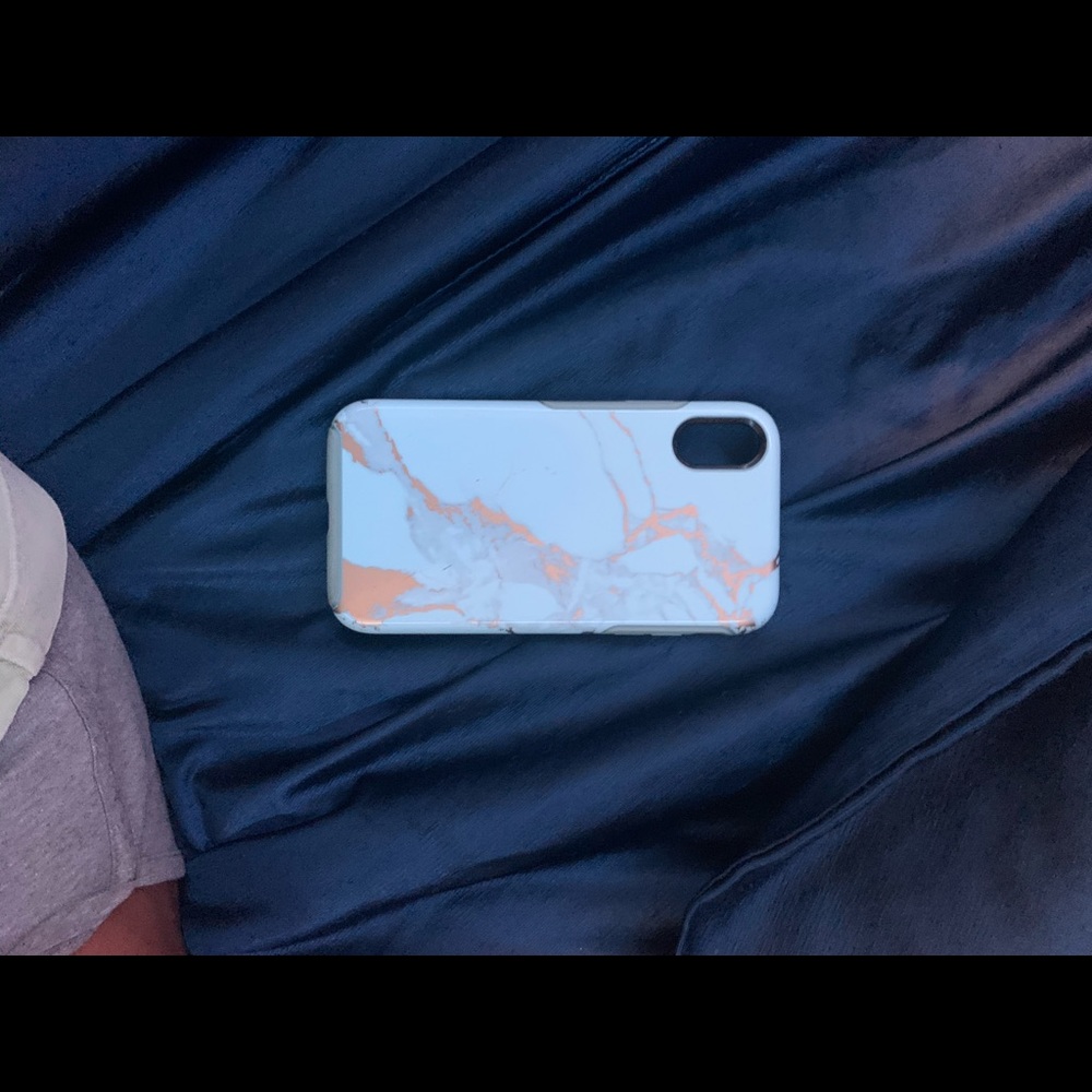 Blue iPhone XR otterbox commuter case